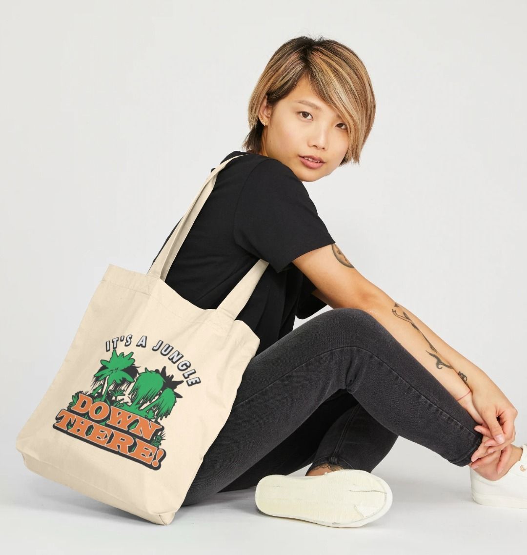 IT'S A JUNGLE DOWN THERE! BAG